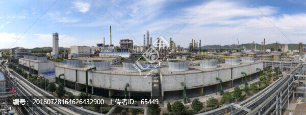 現(xiàn)代化工廠(chǎng)區(qū)全景
