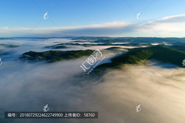 航拍群山蜿蜒云海升騰