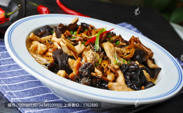 木耳炒肉片