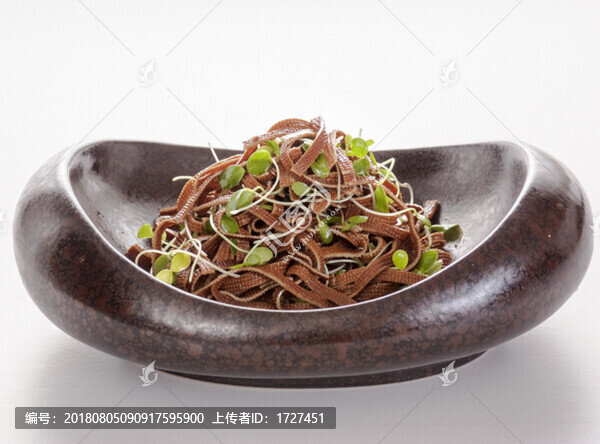 拌干豆腐豆苗