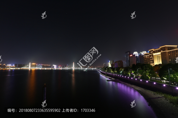 杭州復(fù)興大橋夜景
