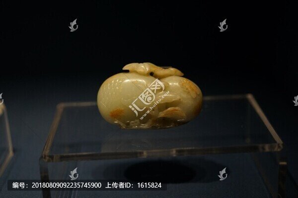 清代白玉雙石榴