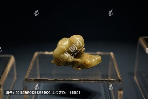 明代青玉劉海戲蟾