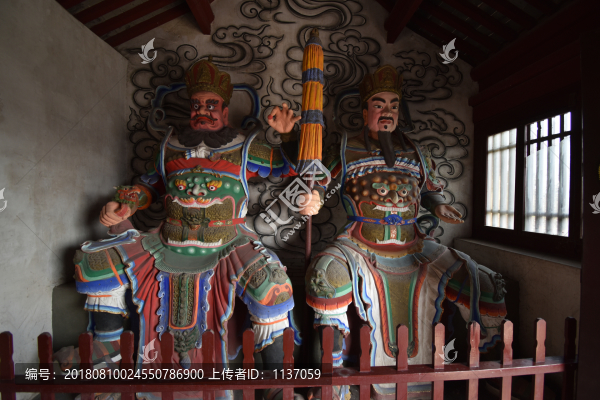 南響堂寺山門
