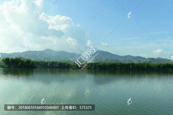 湖光山色