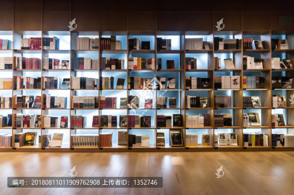 書店書架