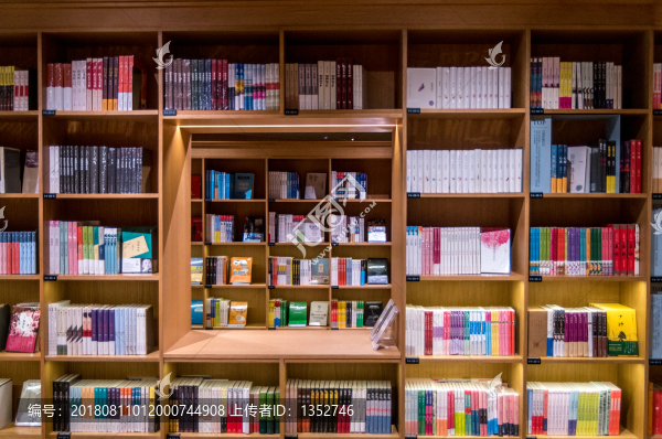 書店書架