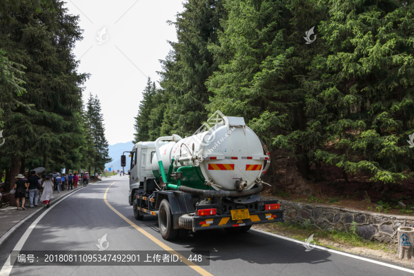吸糞車