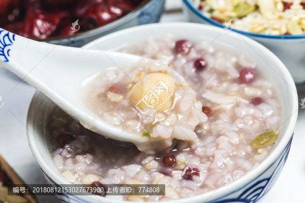 糙米蓮子粥