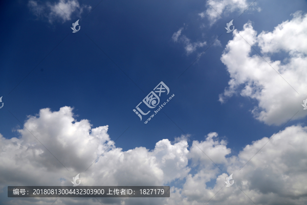 藍(lán)天白云