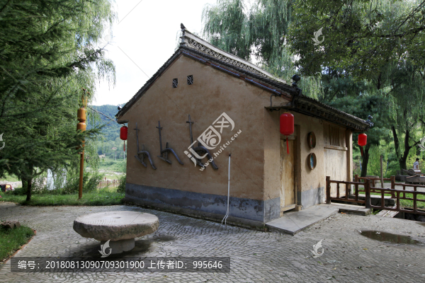 關(guān)山草原