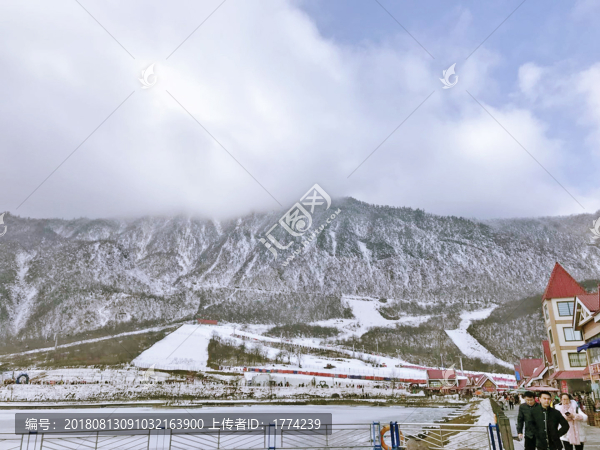 雪山