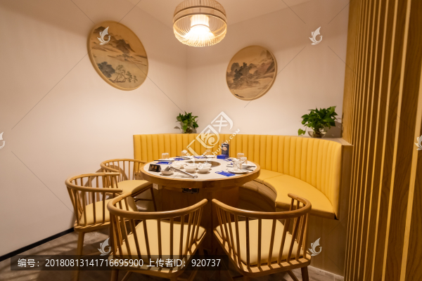新中式餐廳環(huán)境