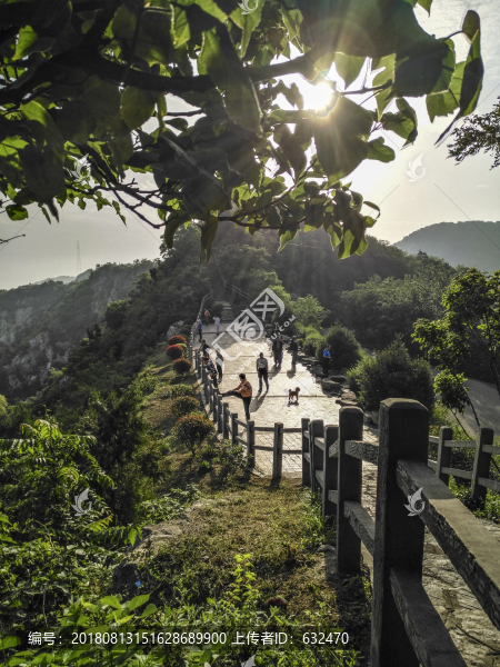 幕府山觀江平臺(tái)晨練