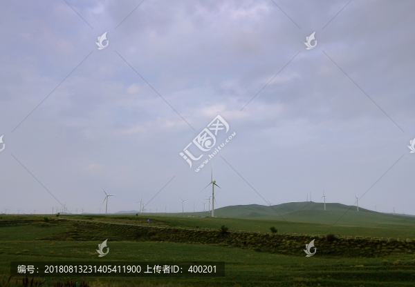 草原上的風(fēng)力發(fā)電