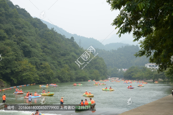 怪潭漂流