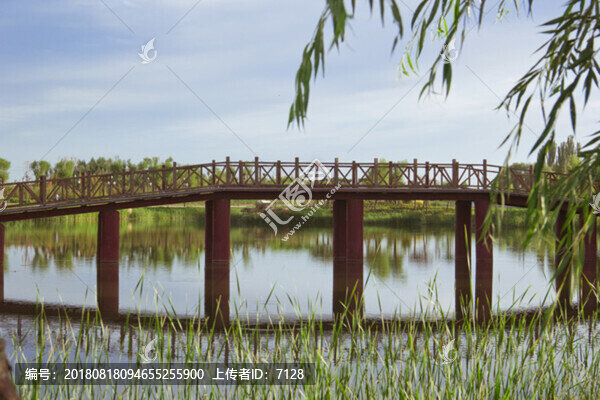 青春湖棧橋