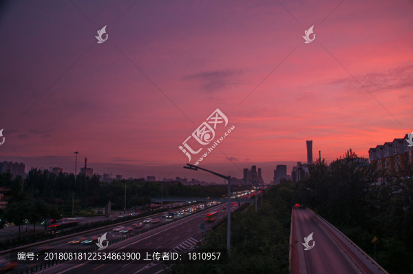城市夕陽晚霞