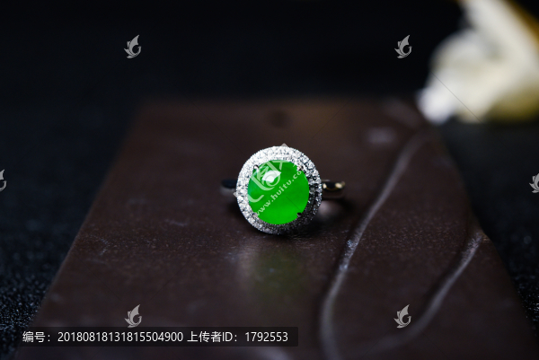 翡翠戒指
