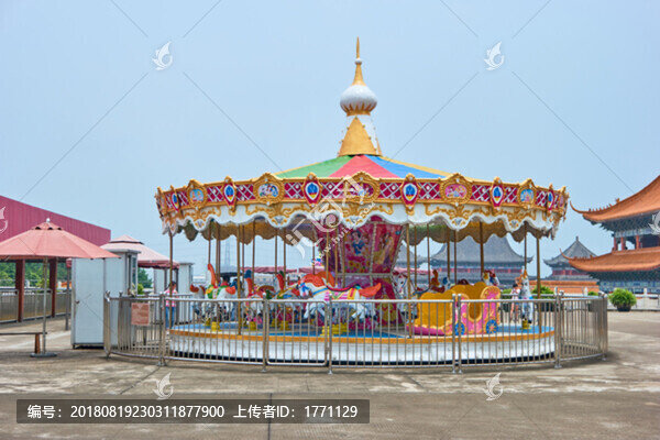 旋轉(zhuǎn)木馬