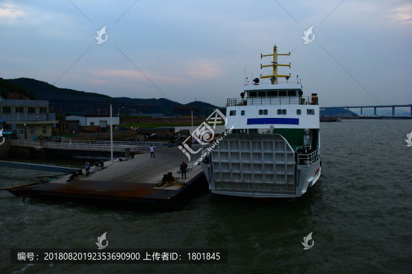 象山海港擺渡船
