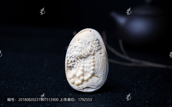 珠寶廣告