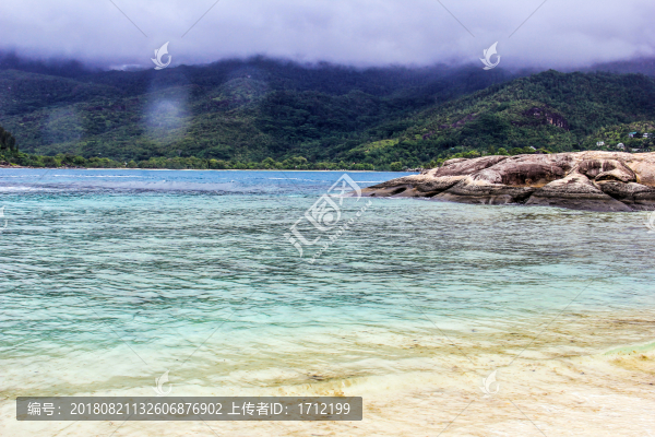 塞舌爾馬埃泰雷茲島沙灘