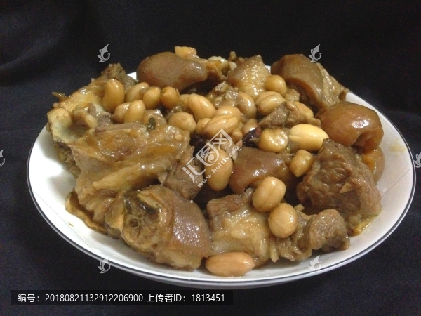 花生燜豬腳