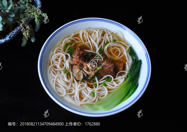 豬棒骨湯面