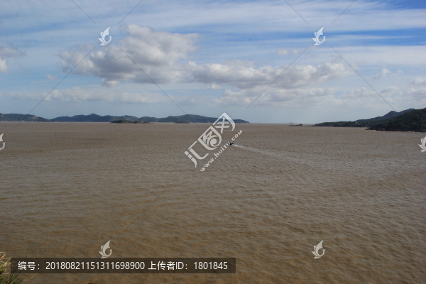 象山石浦漁港海面