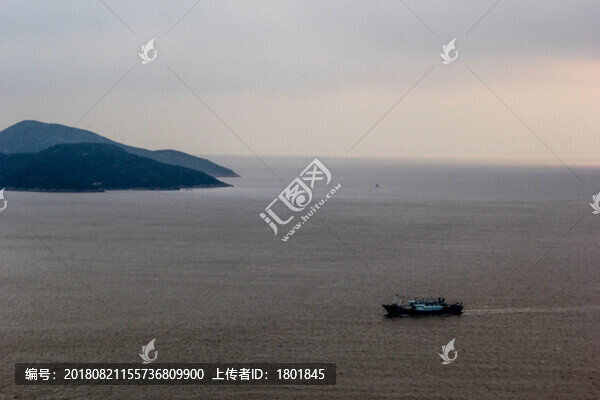 象山石浦漁港出?？? title=