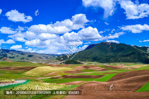 卓爾山風(fēng)景區(qū)