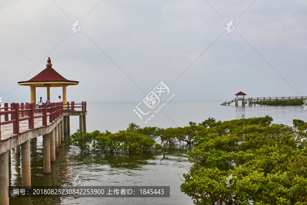 海邊小亭