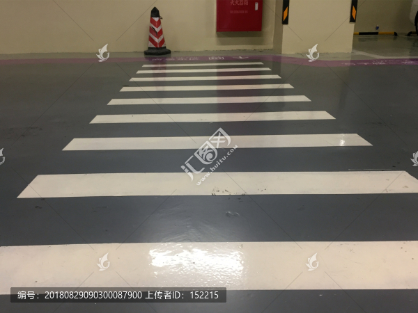 停車場斑馬線