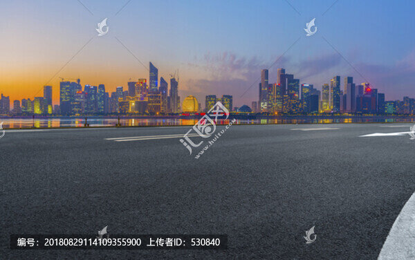 道路地面和錢江新城建筑天際線