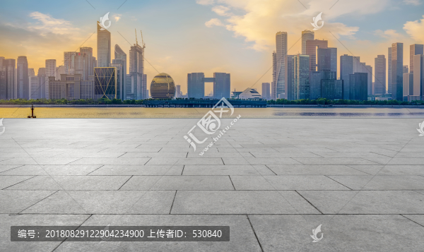 道路地磚和錢江新城天際線