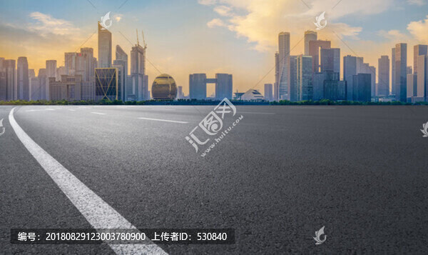 道路地面和錢江新城建筑天際線