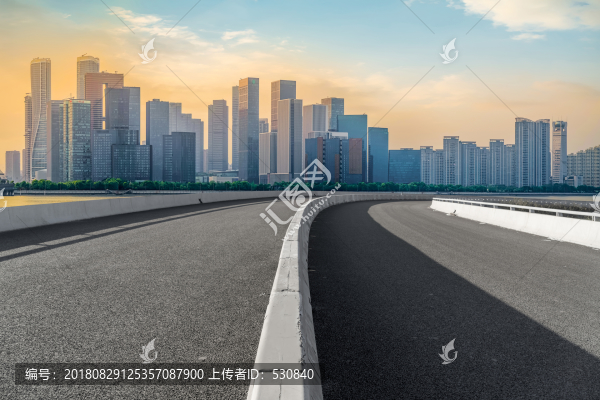 道路地面和杭州錢江新城建筑群