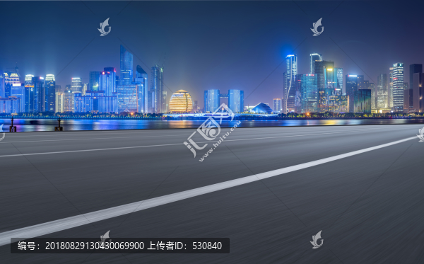 道路地面和杭州錢江新城摩天大樓