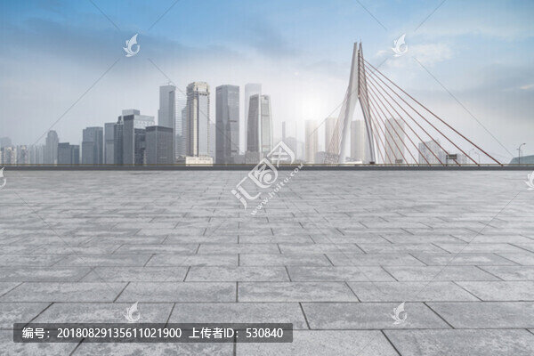 廣場(chǎng)地磚和重慶現(xiàn)代建筑群
