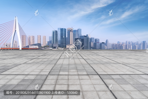 廣場地磚和重慶城市建筑天際線