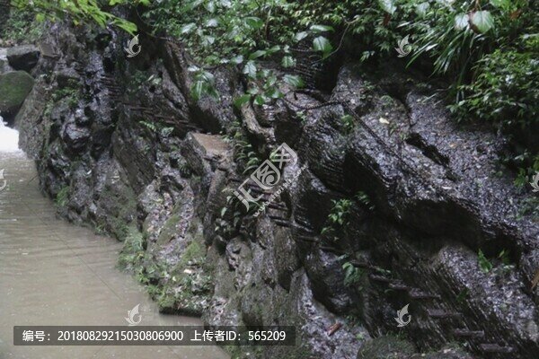 坐龍峽風(fēng)景