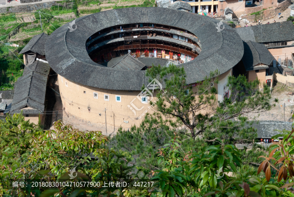 塔下村土樓群
