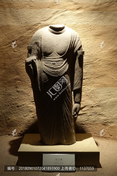 唐代弟子立像