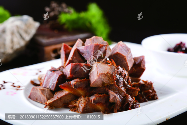 大塊牛肉