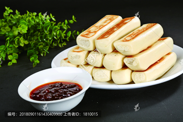 杠子饃沾醬