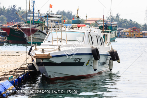 中國海南南灣猴島漁排