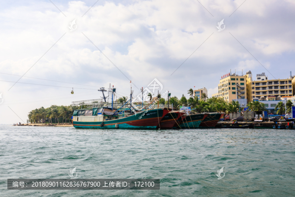 中國海南南灣猴島漁排