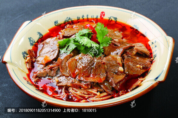 紅湯大片牛肉