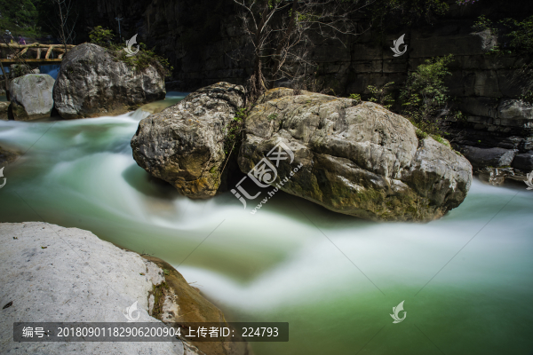八泉峽風(fēng)光